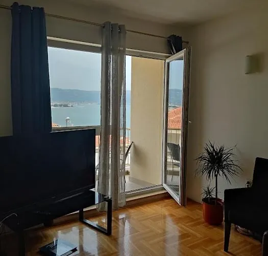 Deep Blue Apartman *